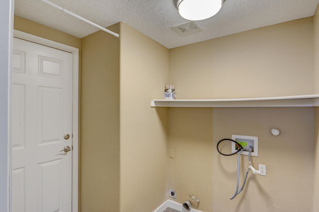 10416 Toscana Street NW, Albuquerque, NM 87114