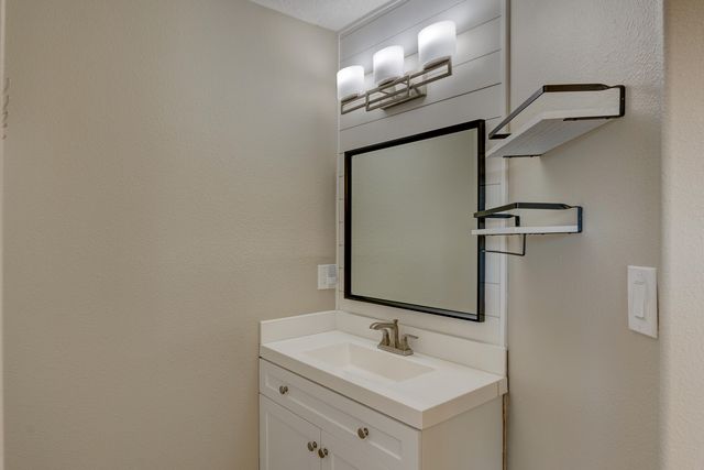 10416 Toscana Street NW, Albuquerque, NM 87114