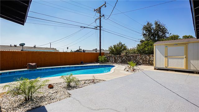 555 W Morgan, Rialto, CA 92376