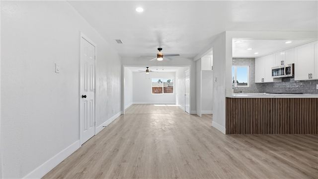 555 W Morgan, Rialto, CA 92376