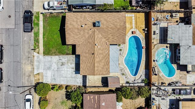 555 W Morgan, Rialto, CA 92376
