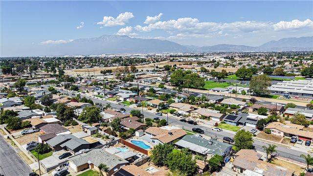 555 W Morgan, Rialto, CA 92376