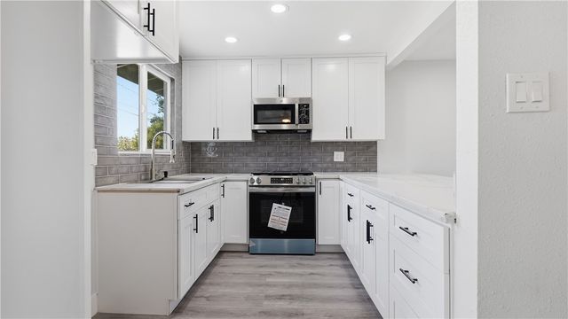 555 W Morgan, Rialto, CA 92376