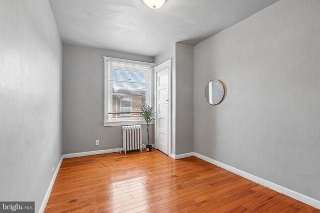 7046 CLOVER LN, Upper Darby, PA 19082