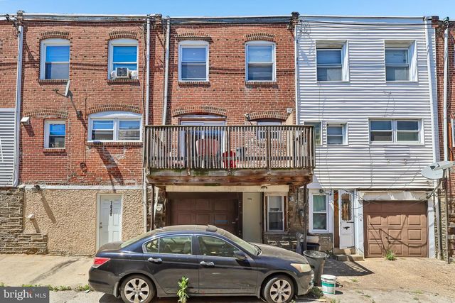 7046 CLOVER LN, Upper Darby, PA 19082