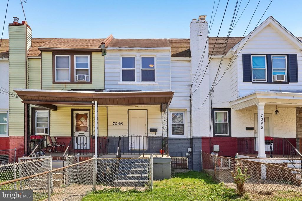7046 CLOVER LN, Upper Darby, PA 19082