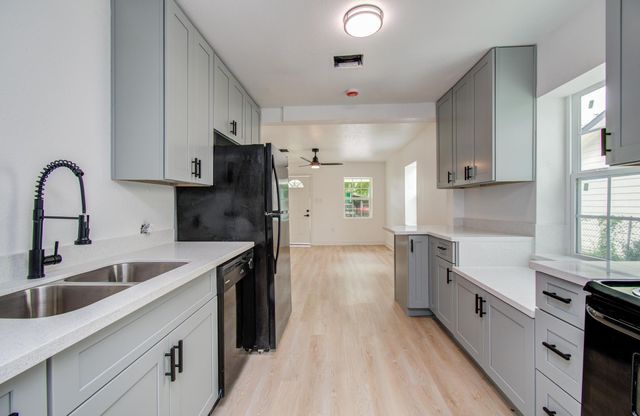 10309 Wiggins Street, Houston, TX 77029