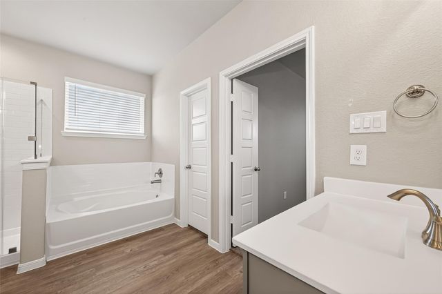 533 Stone Placa Trail, Brookshire, TX 77423