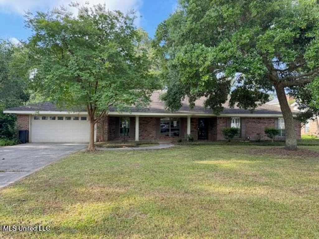 6028 S Vista Drive, Gulfport, MS 39507