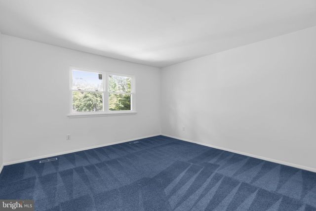 140 PENNSYLVANIA AVE, Pasadena, MD 21122