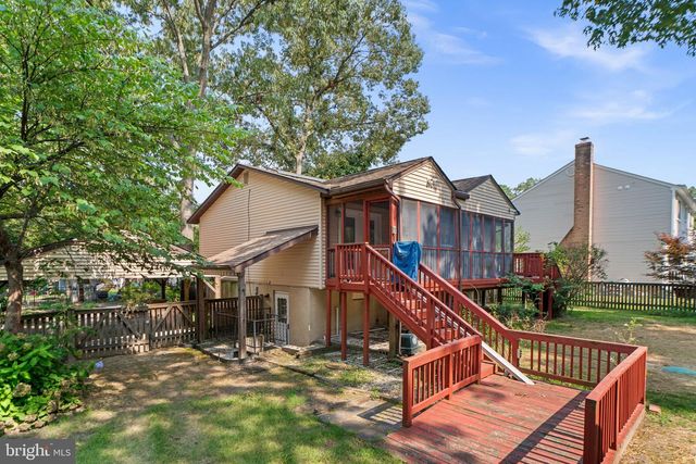 140 PENNSYLVANIA AVE, Pasadena, MD 21122