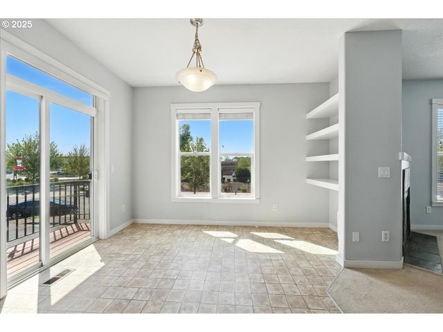 2799 Se PALMER Ct, Hillsboro, OR 97123