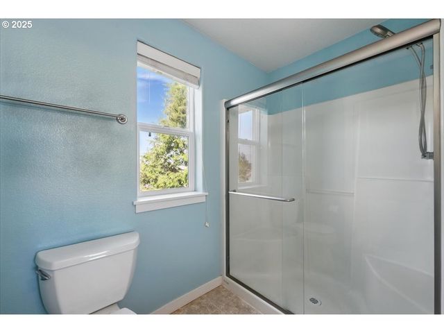 2799 Se PALMER Ct, Hillsboro, OR 97123