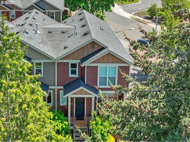 2799 Se PALMER Ct, Hillsboro, OR 97123