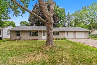 562 Brookside Road, Ypsilanti Twp, MI 48197
