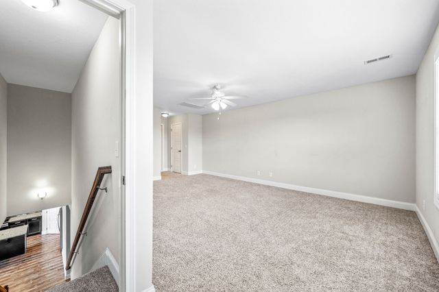 102 Eagles Pass, Clarksville, TN 37040
