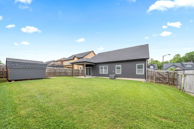 102 Eagles Pass, Clarksville, TN 37040