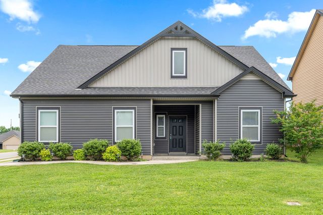 102 Eagles Pass, Clarksville, TN 37040