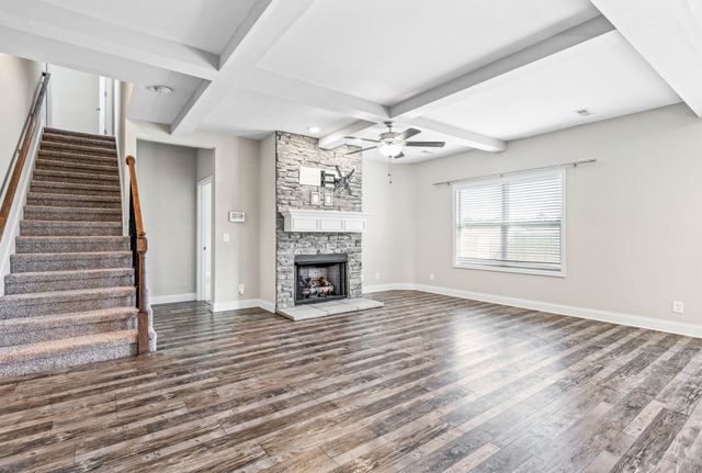 102 Eagles Pass, Clarksville, TN 37040