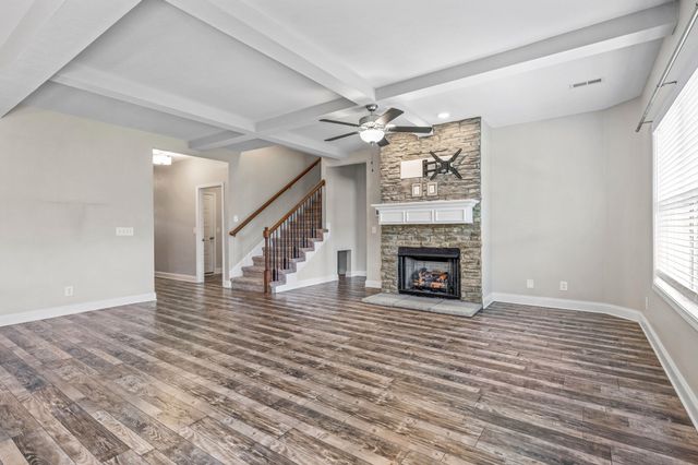 102 Eagles Pass, Clarksville, TN 37040