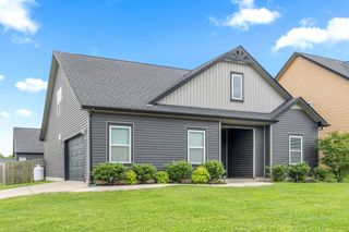 102 Eagles Pass, Clarksville, TN 37040
