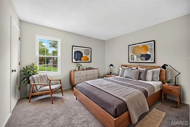 2 Southgate Court, St Charles, MO 63304