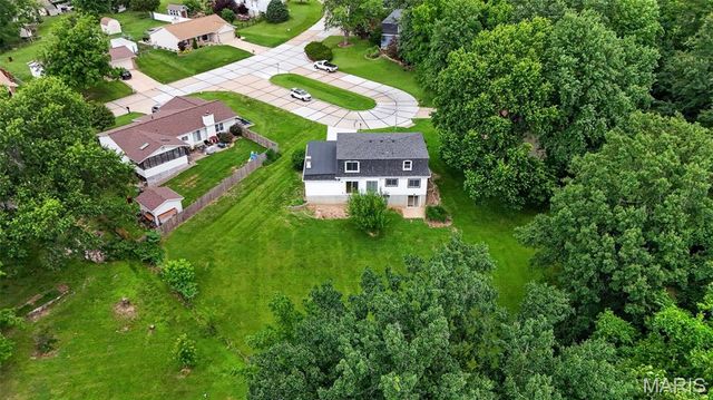 2 Southgate Court, St Charles, MO 63304