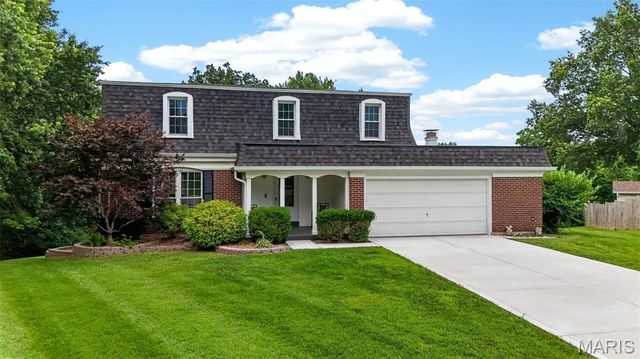 2 Southgate Court, St Charles, MO 63304