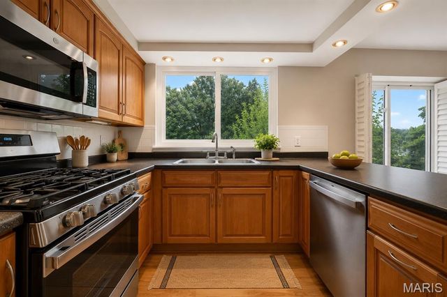 2 Southgate Court, St Charles, MO 63304