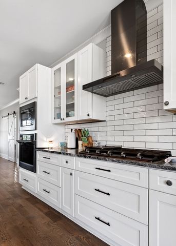 168 Smokie Ln, Woodbury, TN 37190