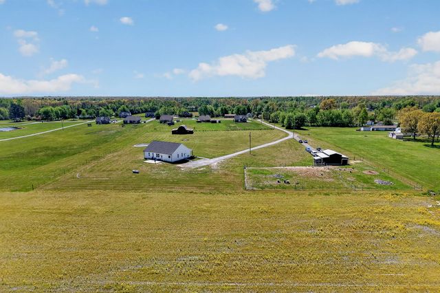 168 Smokie Ln, Woodbury, TN 37190