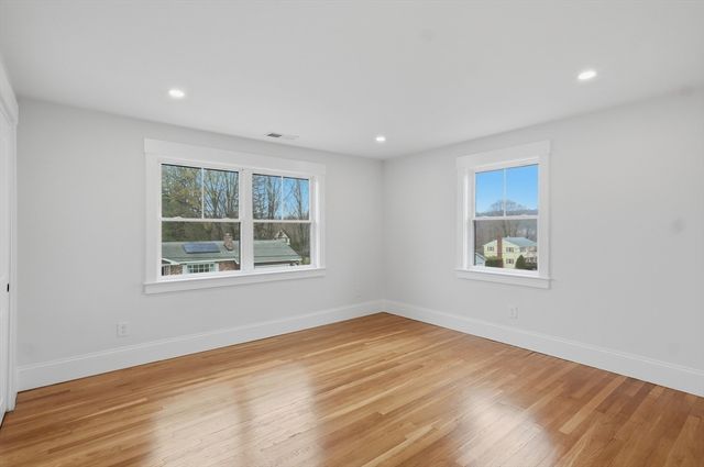 105 Stafford Road, Lowell, MA 01852