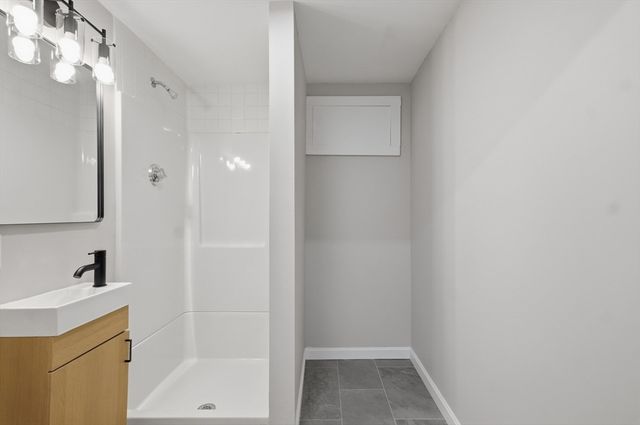 105 Stafford Road, Lowell, MA 01852