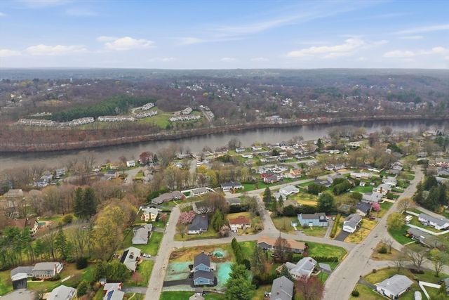 105 Stafford Road, Lowell, MA 01852