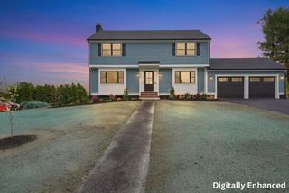 105 Stafford Road, Lowell, MA 01852