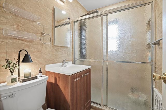 1001 Shore Parkway 2B, Brooklyn, NY 11228