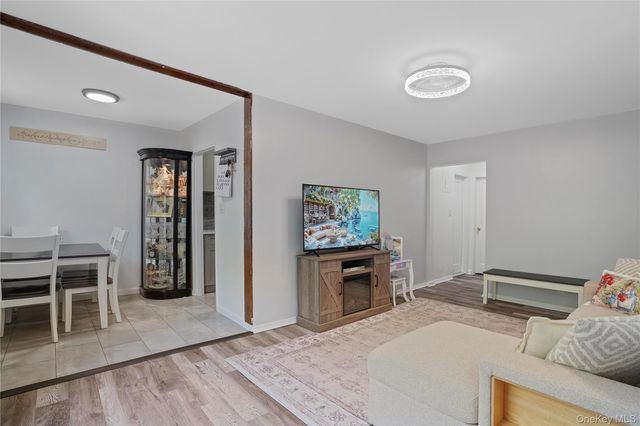 1001 Shore Parkway 2B, Brooklyn, NY 11228