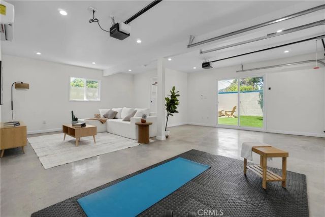 3634 Brunswick, Los Angeles, CA 90039