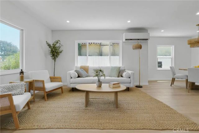 3634 Brunswick, Los Angeles, CA 90039