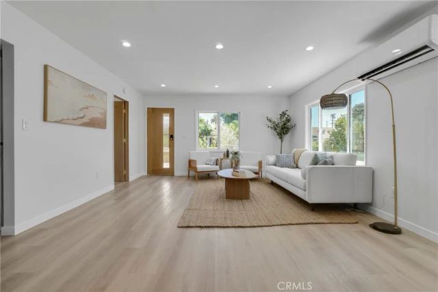 3634 Brunswick, Los Angeles, CA 90039