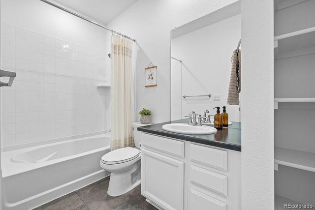 2044 S Upham Way, Lakewood, CO 80227