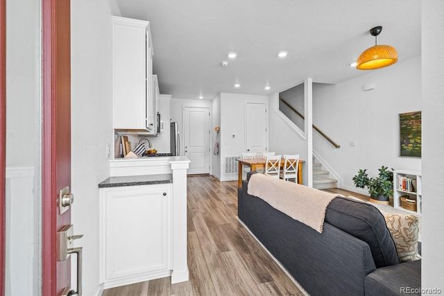 2044 S Upham Way, Lakewood, CO 80227