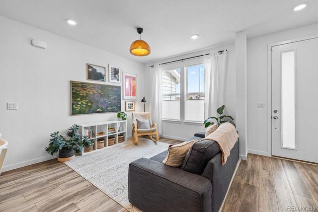 2044 S Upham Way, Lakewood, CO 80227