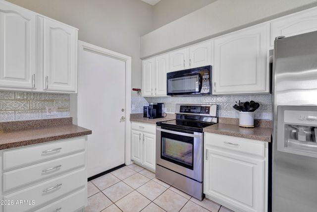 10858 W IRMA Lane, Peoria, AZ 85373