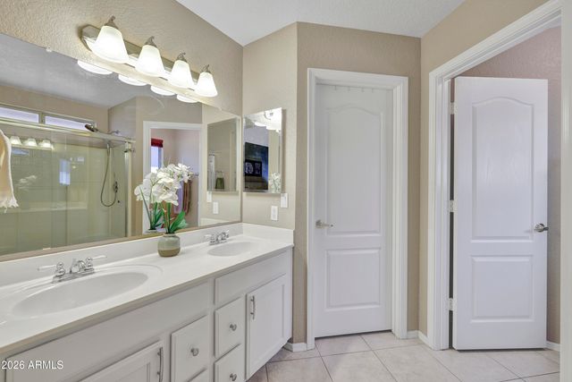 10858 W IRMA Lane, Peoria, AZ 85373