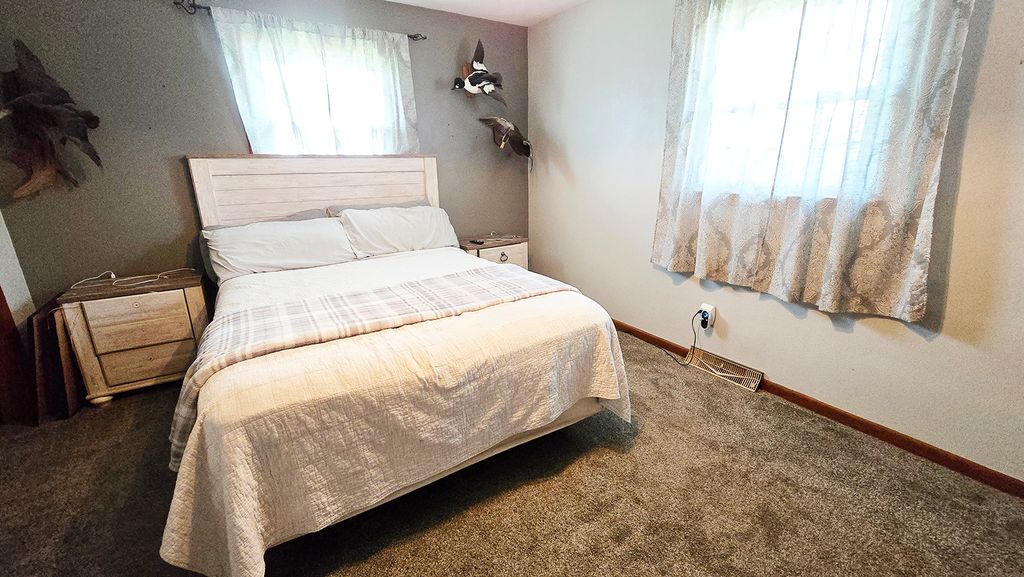 Image 20 of property listing at 412 Sunset Drive, Centralia, IL 62801