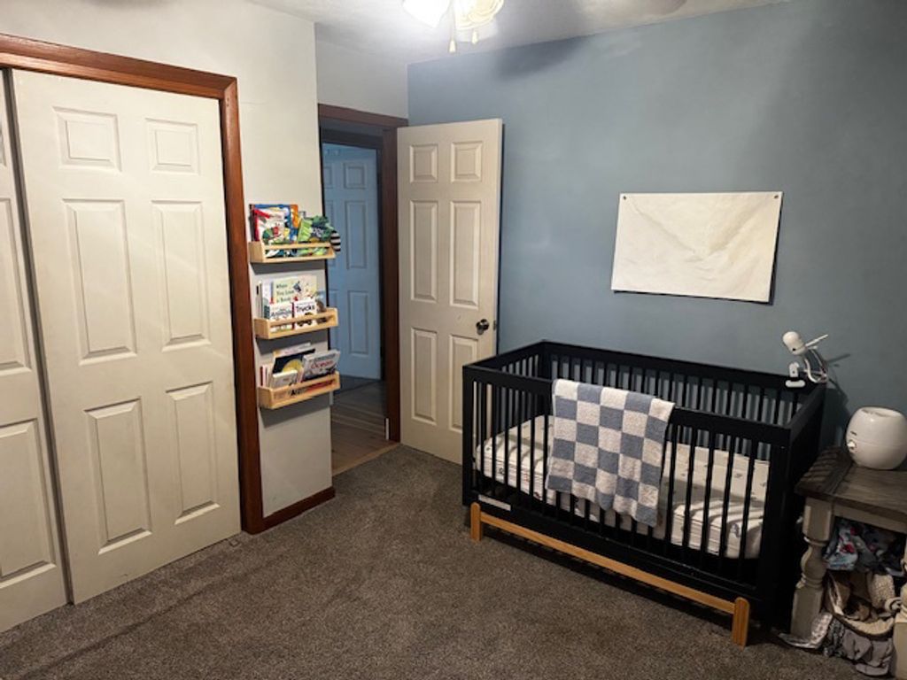 Image 25 of property listing at 412 Sunset Drive, Centralia, IL 62801