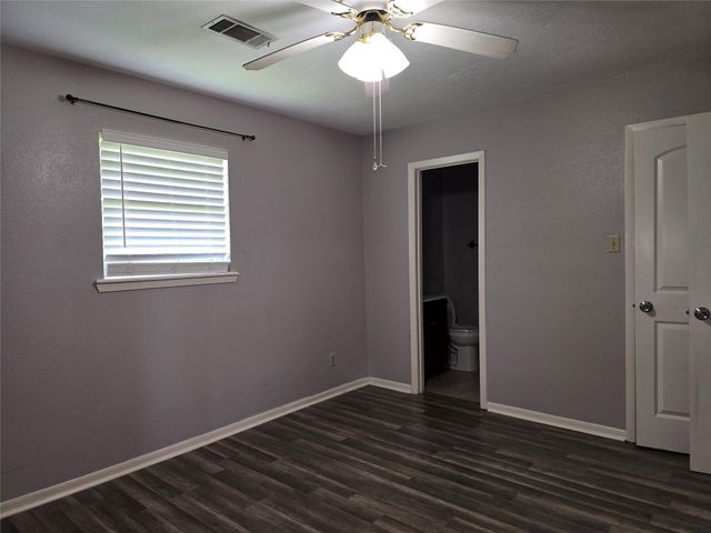 17415 Fir Road Road, Alvin, TX 77511