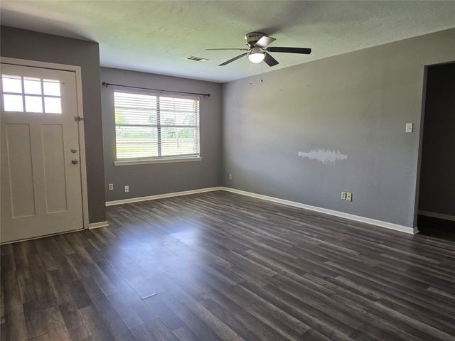 17415 Fir Road Road, Alvin, TX 77511