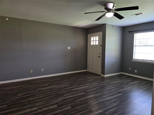 17415 Fir Road Road, Alvin, TX 77511